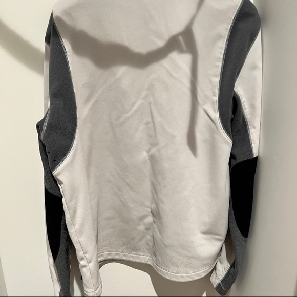 Victorinox zip up jacket - Picture 5 of 6